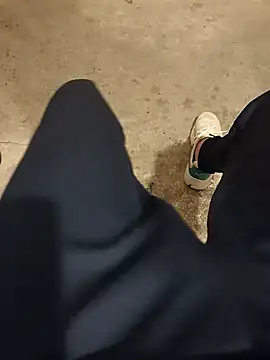 Snapshot of casper0303 chatting on February 2025 09:06:01 PM casper0303 online show from February 2025 09:06:01 PM