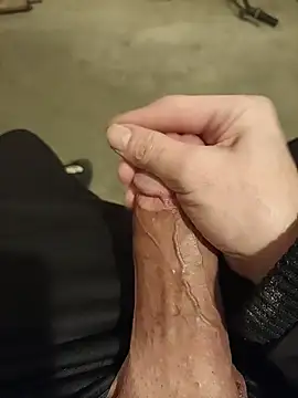 Snapshot of casper0303 chatting on February 2025 09:05:02 PM casper0303 online show from February 2025 09:05:02 PM