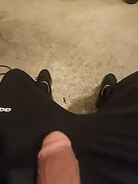 Snapshot of casper0303 chatting on March 2025 03:09:01 PM casper0303 online show from March 2025 03:09:01 PM