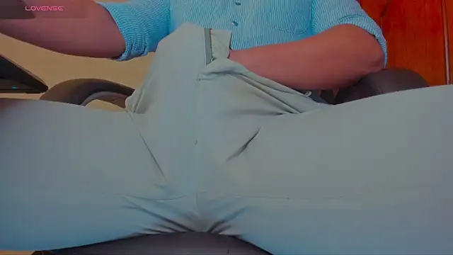 MrLonely02 online show from February 2025 02:13:01 PM