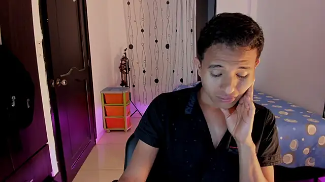 Snapshot of alessandro_wizard chatting on March 2025 02:36:01 AM alessandro wizard online show from March 2025 02:36:01 AM