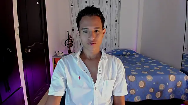 Snapshot of alessandro_wizard chatting on March 2025 12:56:02 PM alessandro wizard online show from March 2025 12:56:02 PM