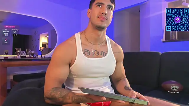 JACOB MARTINS online show from December 2024 04:24:01 AM