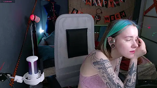 Cumpotik Eve online show from December 2025 02:50:02 AM