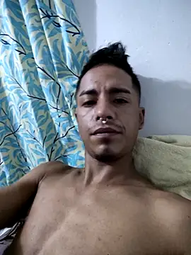 Snapshot of Mowgli_FFun chatting on November 2025 09:59:01 PM Mowgli FFun online show from November 2025 09:59:01 PM