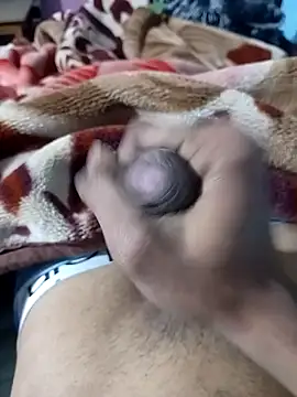 HotPrism439 online show from January 2026 07:39:02 PM