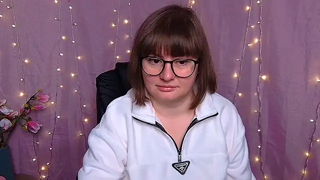 ZannaDreil online show from March 2026 07:10:02 PM