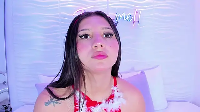 AvyMilton online show from December 2024 11:41:02 AM