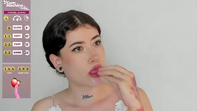 Snapshot of melody_suarez chatting on February 2025 10:44:02 PM melody suarez online show from February 2025 10:44:02 PM