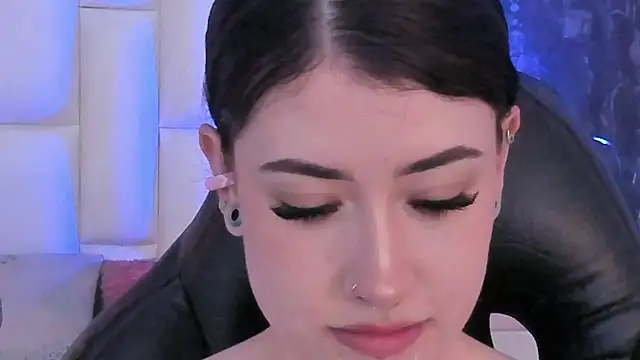 Snapshot of melody_suarez chatting on February 2025 11:03:02 PM melody suarez online show from February 2025 11:03:02 PM