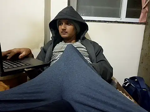 Jonrobinso online show from December 2025 03:40:02 PM