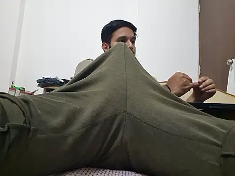 Jonrobinso online show from March 2026 03:28:01 PM