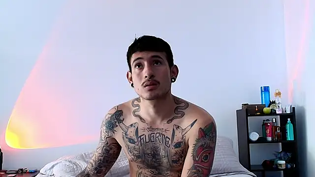 anika lowen02 online show from December 2024 05:30:02 PM