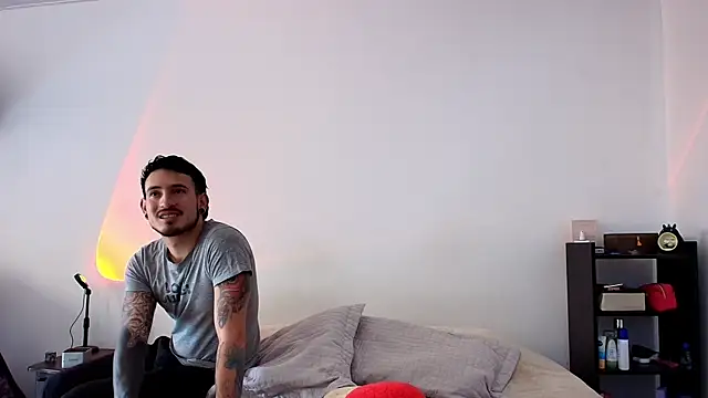 anika lowen02 online show from February 2025 03:37:02 PM