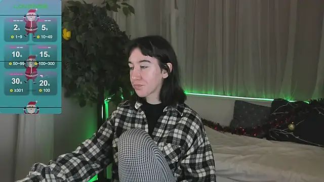 Belle Via online show from December 2024 01:28:02 PM