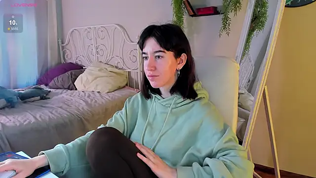 Belle Via online show from January 2025 08:52:01 AM