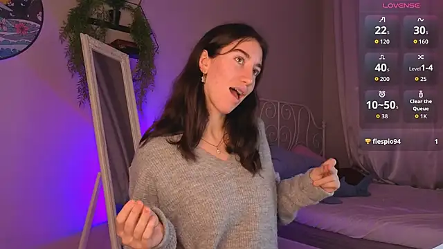 Belle Via online show from September 2025 03:57:01 PM