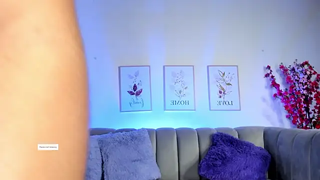 Snapshot of Harmony_Malkova chatting on January 2025 12:16:02 AM Harmony Malkova online show from January 2025 12:16:02 AM