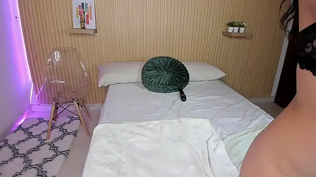 Snapshot of Harmony_Malkova chatting on March 2025 06:36:01 AM Harmony Malkova online show from March 2025 06:36:01 AM