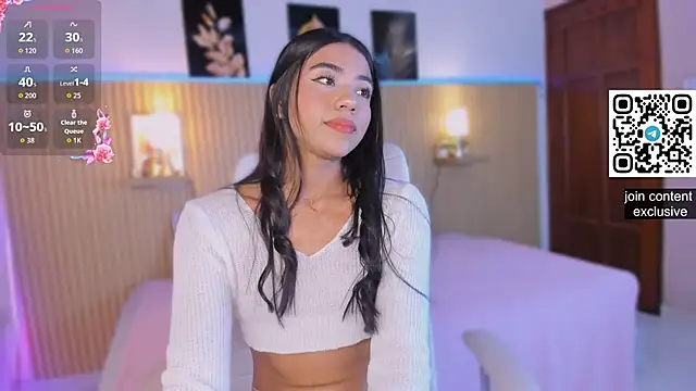 Snapshot of Harmony_Malkova chatting on November 2025 11:25:02 PM Harmony Malkova online show from November 2025 11:25:02 PM