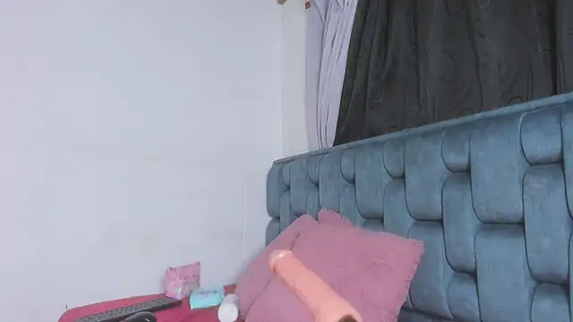 Roxy-Smith online show from February 2026 11:09:01 PM