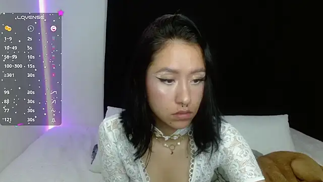 Anne Nicholson online show from December 2024 03:31:02 AM