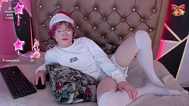 Max lover1 online show from December 2024 06:28:02 PM