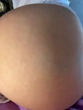 Snapshot of MiloTheName chatting on March 2026 07:01:01 AM MiloTheName online show from March 2026 07:01:01 AM