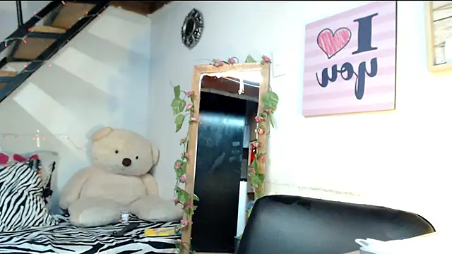 luna sky83 online show from January 2025 02:38:02 PM