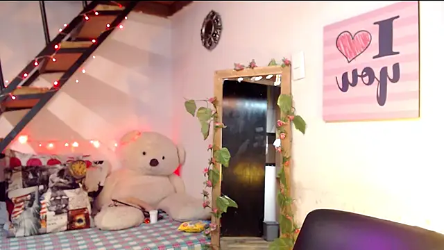 luna sky83 online show from February 2025 05:16:01 AM