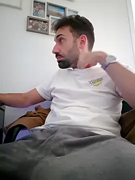 Snapshot of espanolmadrid chatting on November 2025 04:38:02 PM espanolmadrid online show from November 2025 04:38:02 PM