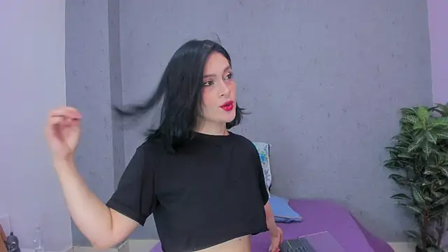 Snapshot of Tiffany_mendez chatting on November 2025 12:16:01 PM Tiffany mendez online show from November 2025 12:16:01 PM