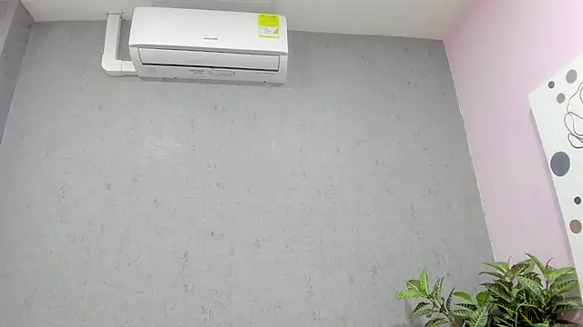 Snapshot of Tiffany_mendez chatting on December 2025 12:10:01 PM Tiffany mendez online show from December 2025 12:10:01 PM