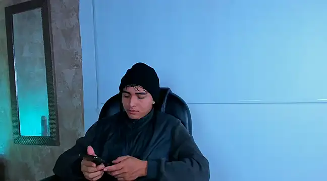 Snapshot of Muichiro_tokito1 chatting on December 2024 04:39:02 AM Muichiro tokito1 online show from December 2024 04:39:02 AM