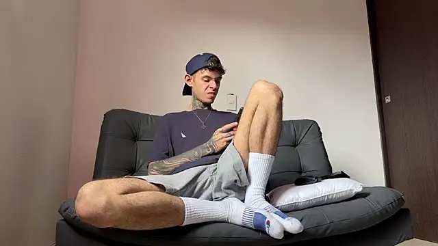 Saturno v online show from March 2025 04:18:02 PM