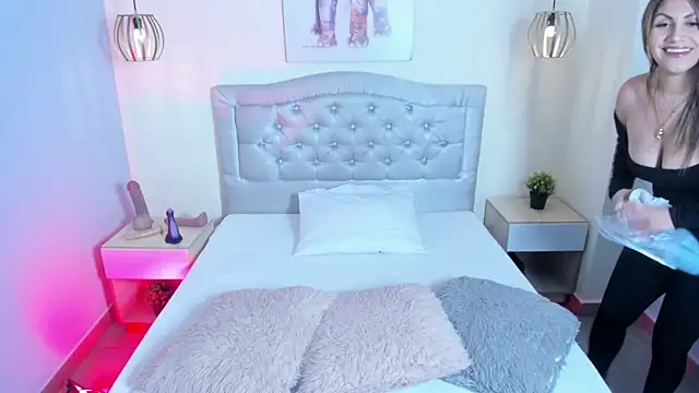 escarleth   online show from December 2025 02:11:01 PM