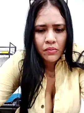 Snapshot of Miia_grand chatting on December 2024 10:25:01 PM Miia grand online show from December 2024 10:25:01 PM