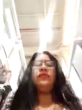 Snapshot of Miia_grand chatting on January 2025 03:04:02 PM Miia grand online show from January 2025 03:04:02 PM