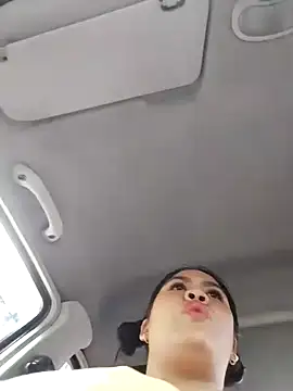 Snapshot of Miia_grand chatting on February 2025 12:37:01 PM Miia grand online show from February 2025 12:37:01 PM