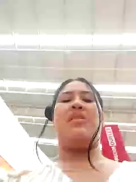 Snapshot of Miia_grand chatting on February 2025 03:41:02 PM Miia grand online show from February 2025 03:41:02 PM