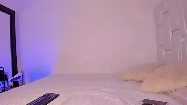 alanajonhsonm online show from January 2025 05:21:01 AM