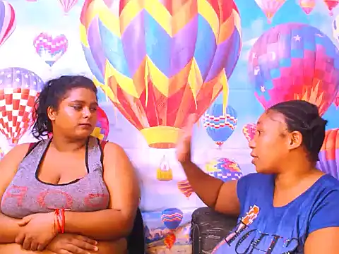 Snapshot of SexcGals chatting on December 2024 08:04:01 PM SexcGals online show from December 2024 08:04:01 PM