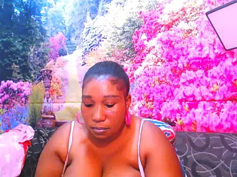 Snapshot of SexcGals chatting on February 2025 07:14:02 PM SexcGals online show from February 2025 07:14:02 PM