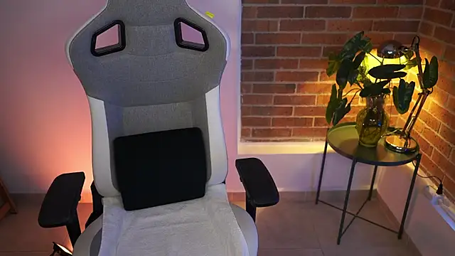 Snapshot of anyacutex chatting on January 2025 07:01:02 PM anyacutex online show from January 2025 07:01:02 PM