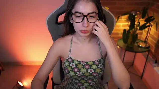 Snapshot of anyacutex chatting on January 2025 10:39:01 PM anyacutex online show from January 2025 10:39:01 PM