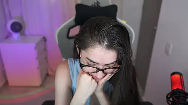 Snapshot of anyacutex chatting on October 2025 09:53:01 PM anyacutex online show from October 2025 09:53:01 PM