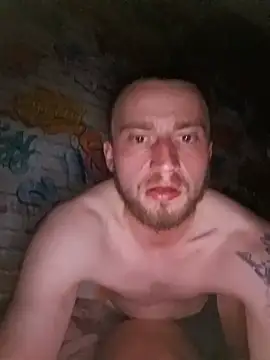 wariacik0024 online show from May 2026 01:43:02 AM