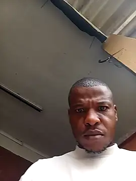 Snapshot of izinjamfee2 chatting on September 2025 09:03:02 AM izinjamfee2 online show from September 2025 09:03:02 AM