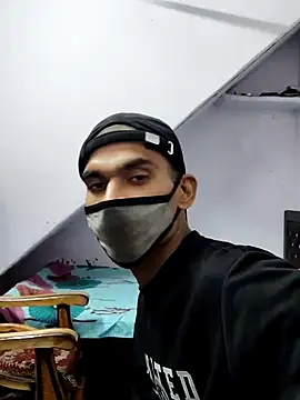 Snapshot of Habibi_big_b chatting on January 2025 10:48:02 AM Habibi big b online show from January 2025 10:48:02 AM