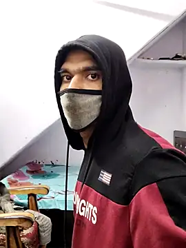 Snapshot of Habibi_big_b chatting on January 2025 03:58:01 AM Habibi big b online show from January 2025 03:58:01 AM